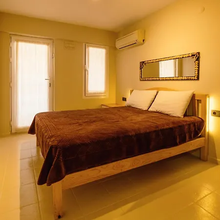 Henna Villa *